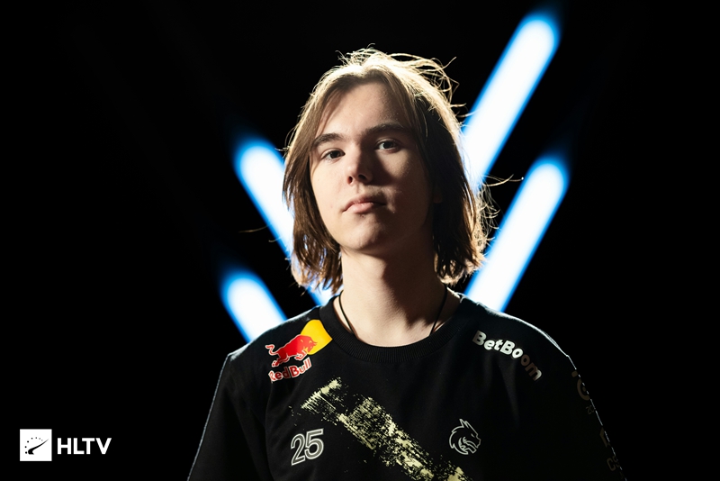 【前瞻】2025LPL春季赛V5 vs FPX，场外风波成为变局因素？